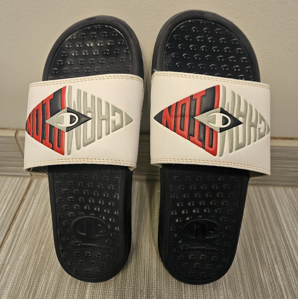 Youth CHAMPION slides - Size 6Y